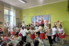 381cd609-ca8f-4d5b-ae8e-b8987b8ec108