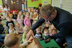 9fffea47-ce8b-44c7-87bd-c71e130cd8c1