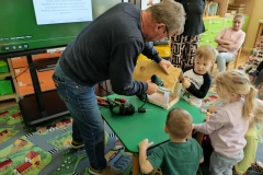 efd4c740-c514-4459-ad05-d49dc281a772